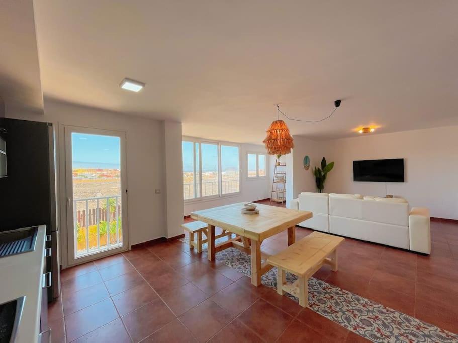 Apartamento Casa Bamboo Corralejo, Espacioso, Piscina Y Parking Exterior photo